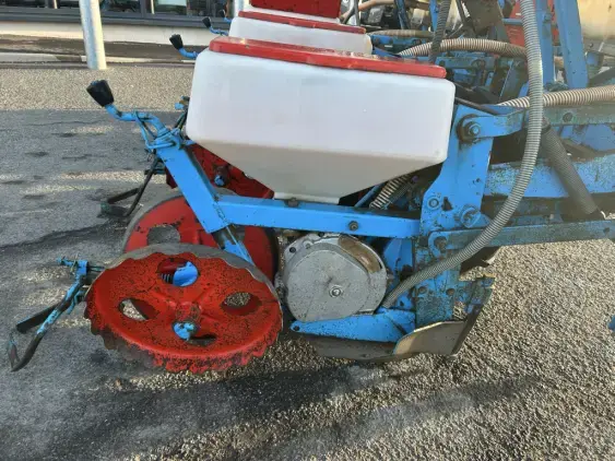 MONOSEM 4 rangs pnu  - Photo 9