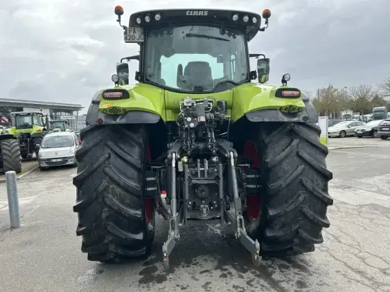 CLAAS AXION 830 CMATIC - Photo 7