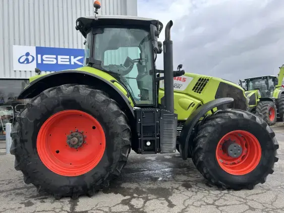 CLAAS AXION 830 CMATIC - Photo 9