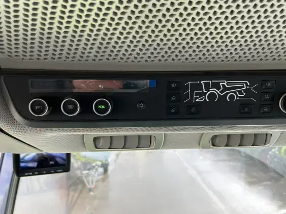 CLAAS TRION 650 MONTANA - Photo 11