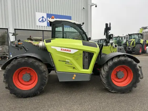 CLAAS SCORPION 741 VARIPOWER - Photo 8
