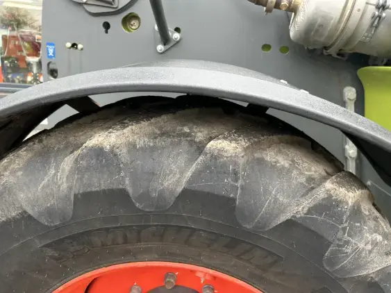 CLAAS SCORPION 741 VARIPOWER - Photo 12