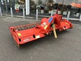 Acheter KUHN    en vente à GUEUDET 1880 BEAUVAIS - CONCESSION CLAAS