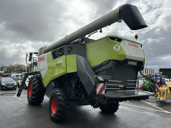CLAAS Trion 650 - Photo 5