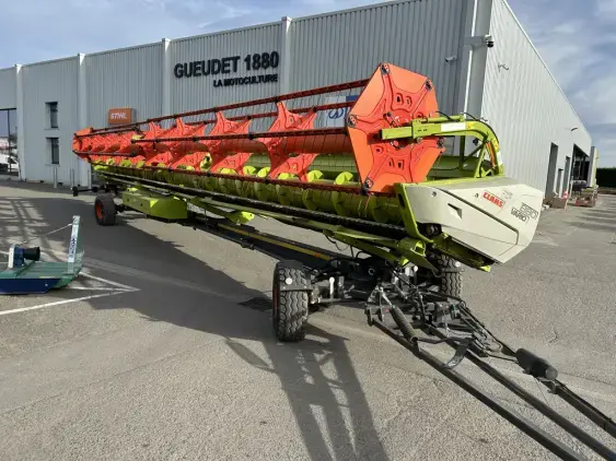 CLAAS V1380 - Photo 1