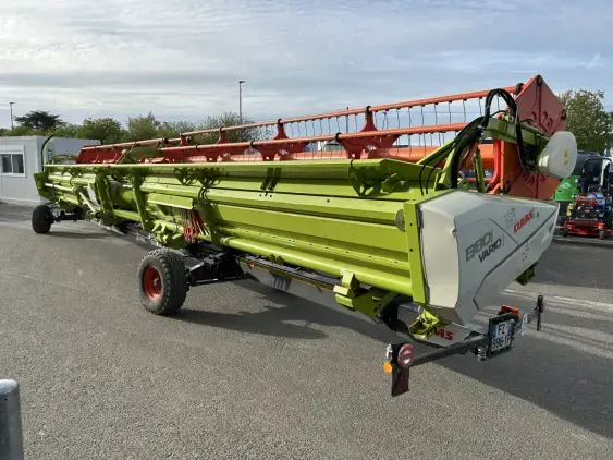 CLAAS V1380 - Photo 5