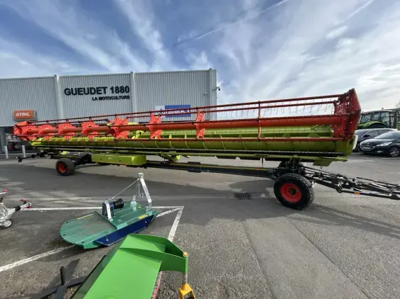 CLAAS V1380 - Photo 8