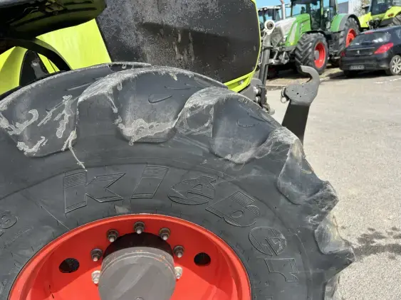 CLAAS AXION 840 CEBIS  - Photo 9