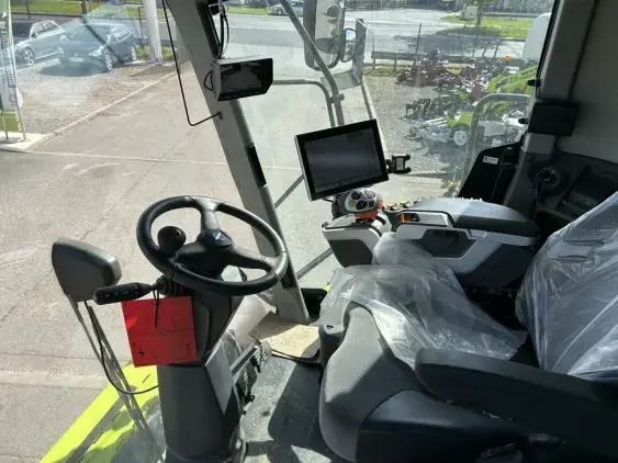 CLAAS Lexion 5300 - Photo 2