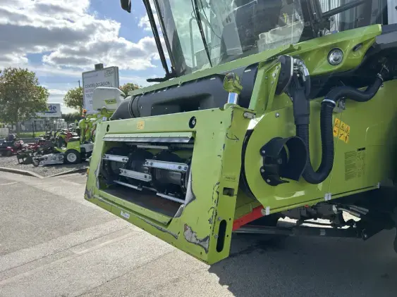 CLAAS Lexion 5300 - Photo 14