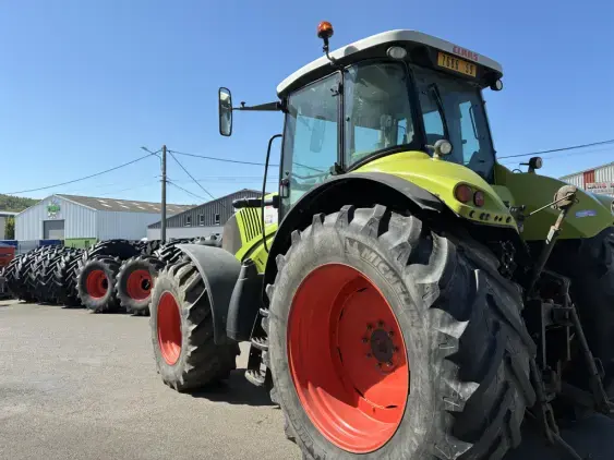 CLAAS AXION 820 - Photo 5