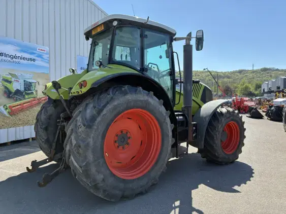 CLAAS AXION 820 - Photo 7
