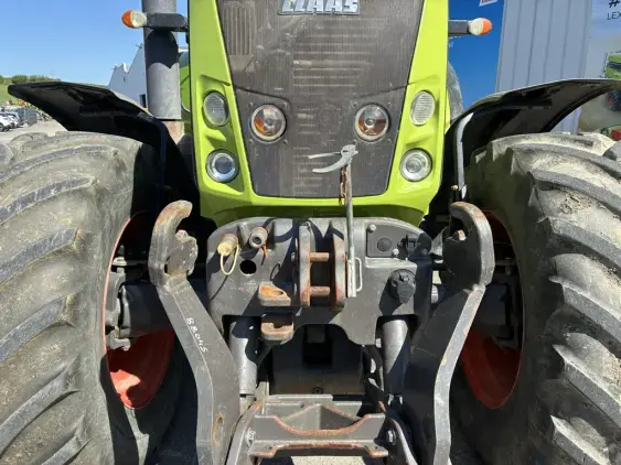 CLAAS AXION 820 - Photo 9