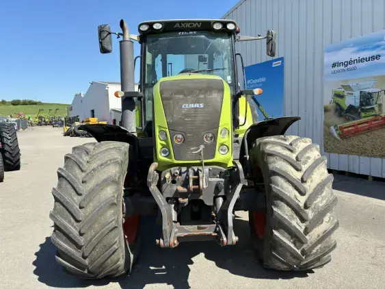 CLAAS AXION 820 - Photo 2