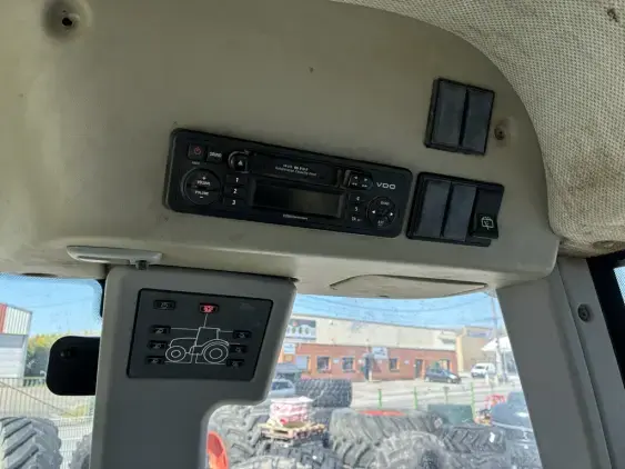 CLAAS AXION 820 - Photo 15