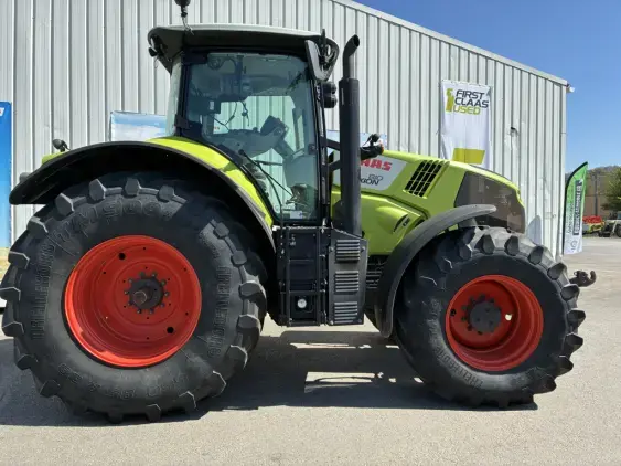 CLAAS AXION 810 - Photo 8