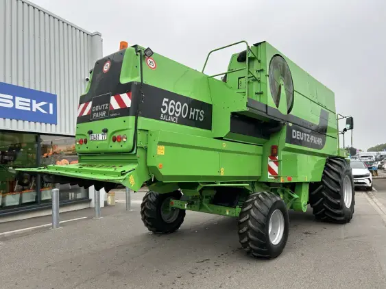 DEUTZ FAHR 5690 HTS balance  - Photo 8