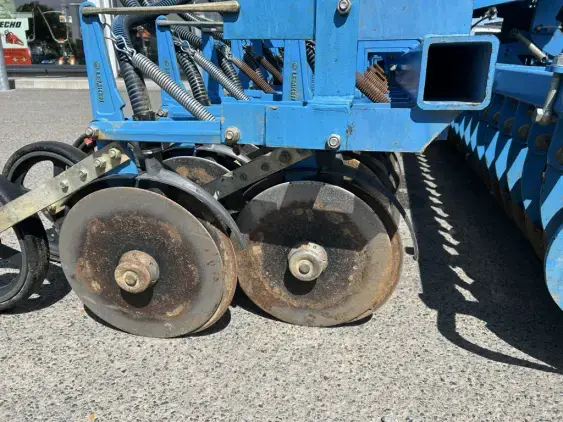 LEMKEN Zirkon 10/600K - Photo 12