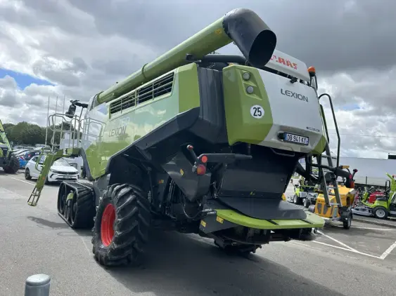CLAAS LEXION 760 TERRA TRAC - Photo 6
