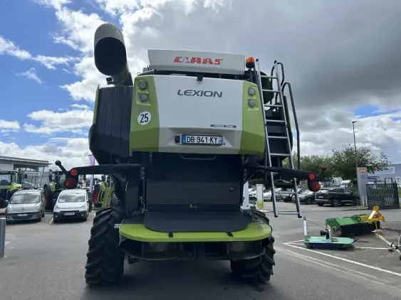 CLAAS LEXION 760 TERRA TRAC - Photo 7