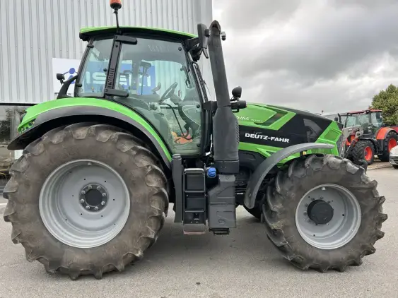 DEUTZ FAHR 6165 RC SHIFT - Photo 8
