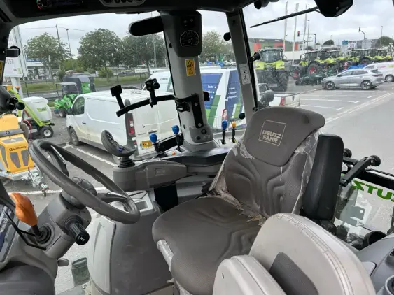 DEUTZ FAHR 6165 RC SHIFT - Photo 9