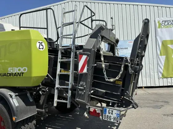 CLAAS QUADRANT 5300 - Photo 10