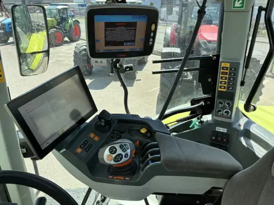 CLAAS ARION 650 CEBIS  - Photo 15