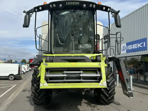 CLAAS LEXION 6700 - Photo 2