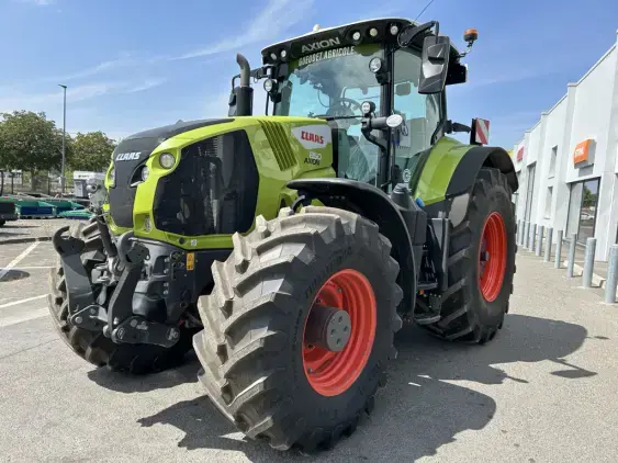 CLAAS AXION 850 - Photo 3