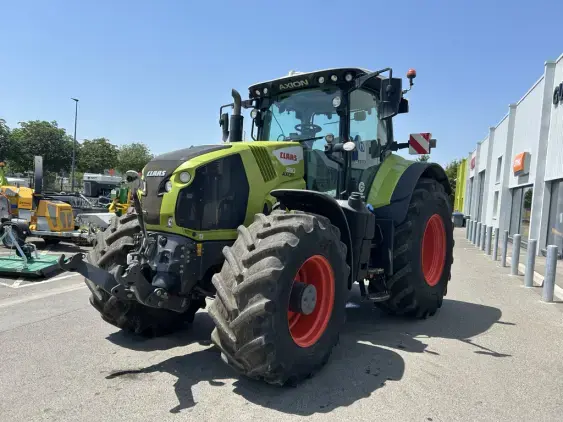 CLAAS AXION 850 - Photo 3
