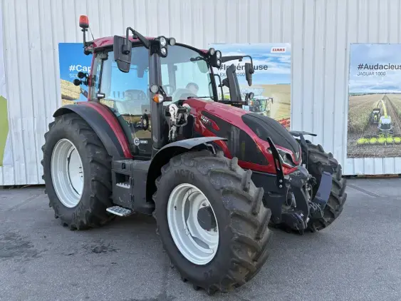 VALTRA G135  active - Photo 5