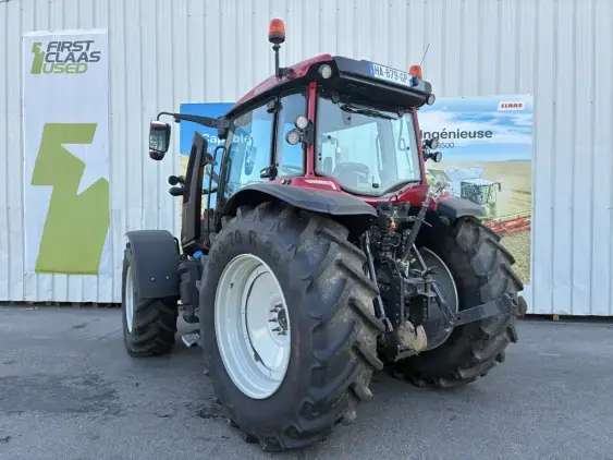 VALTRA G135  active - Photo 9