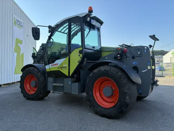CLAAS SCORPION 741 VARIPOWER - Photo 6
