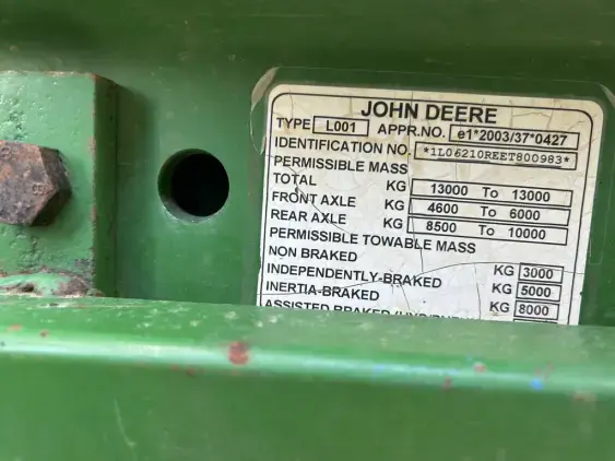 JOHN DEERE 6210R - Photo 13