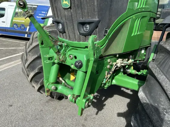 JOHN DEERE 6210R - Photo 10
