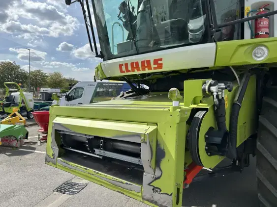 CLAAS TUCANO 570 - Photo 15
