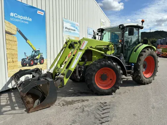 CLAAS ARION 440 - Photo 3