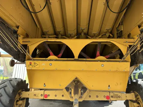NEW HOLLAND TX 66 - Photo 17