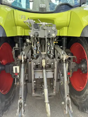 CLAAS ARION 650 - Photo 13