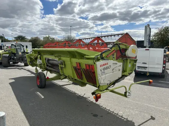 CLAAS 660 - Photo 5
