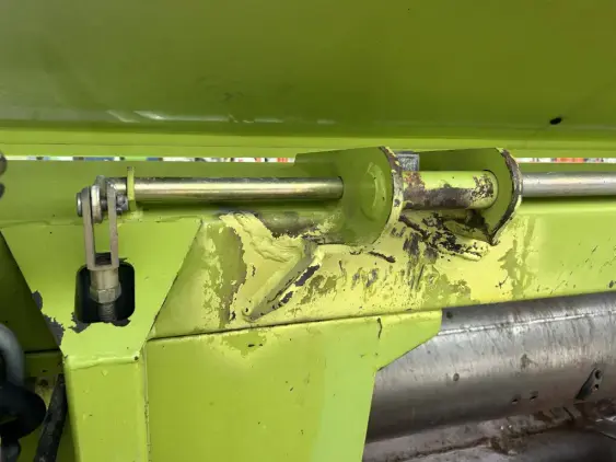 CLAAS 660 - Photo 13