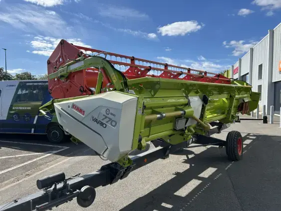 CLAAS Lexion 6700 - Photo 16
