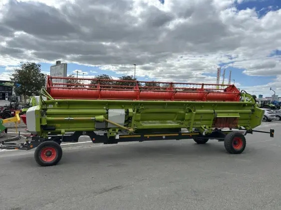 CLAAS Trion 750 - Photo 14