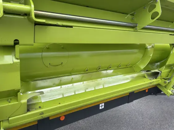 CLAAS Trion 750 - Photo 18