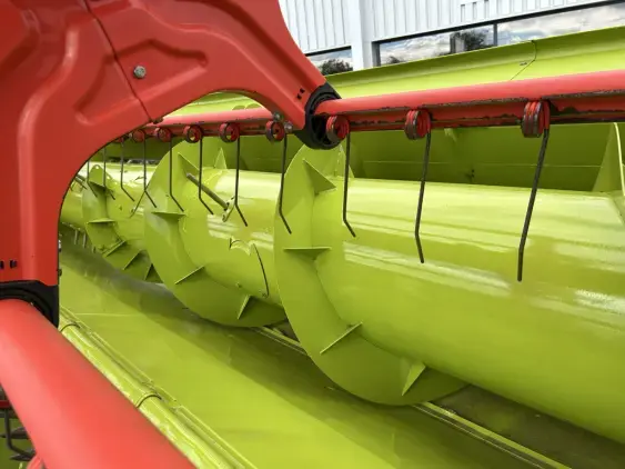 CLAAS Trion 750 - Photo 19