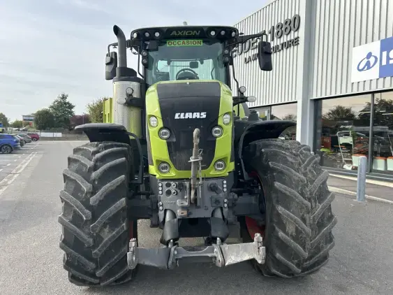 CLAAS AXION 920 CMATIC - Photo 2