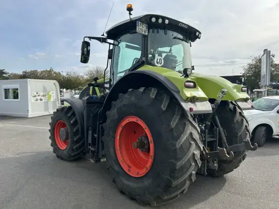 CLAAS AXION 920 CMATIC - Photo 5