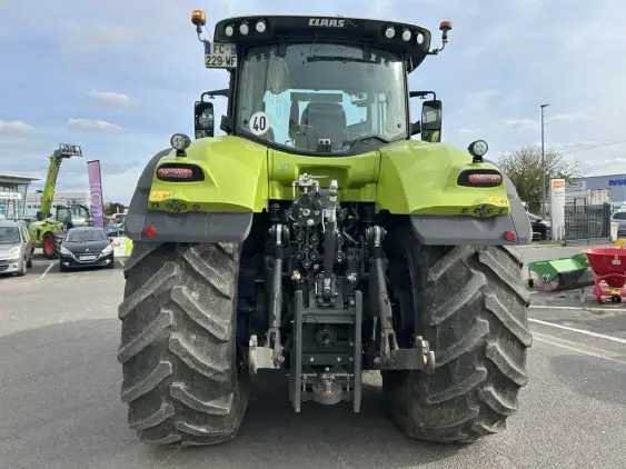 CLAAS AXION 920 CMATIC - Photo 6