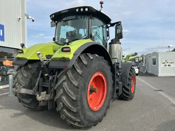 CLAAS AXION 920 CMATIC - Photo 7
